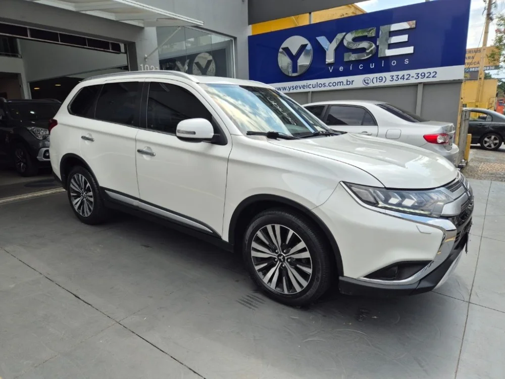 Mitsubishi OUTLANDER HPE-S 2.2 Diesel 4x4 Aut.