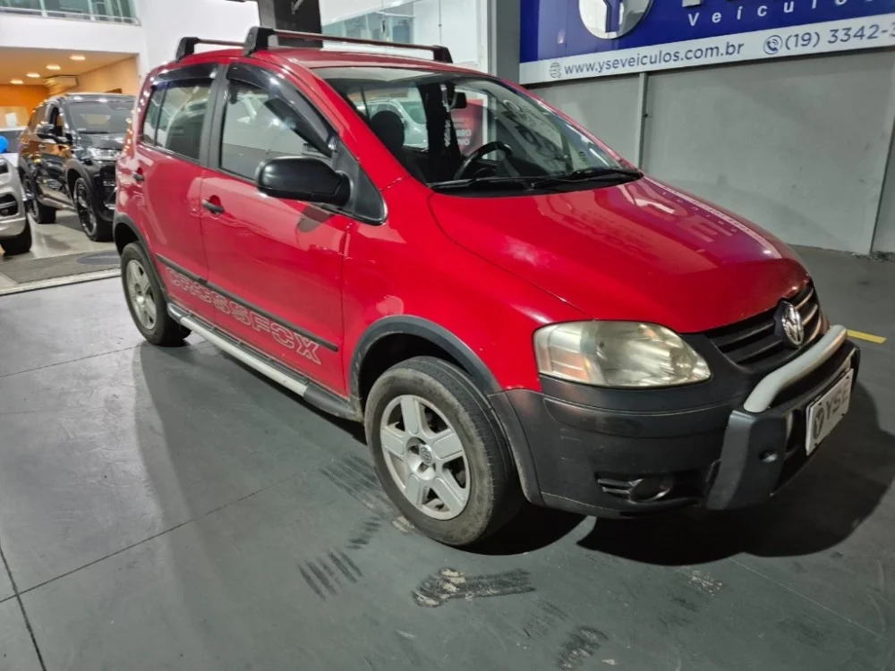 VW - VolksWagen CROSSFOX 1.6 Mi Total Flex 8V 5p
